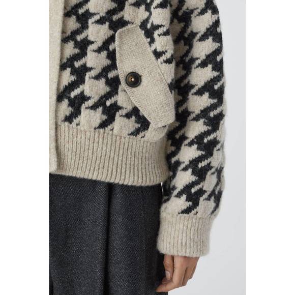 NEW CLOSED jacquard cardigan in black - Picture 3 of 5